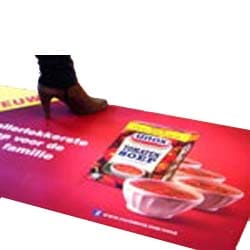 Adhesivos para el suelo para decorar empresas y señalizar eventos